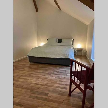« Au 33 » Lägenhet Charleville-Mézières Exteriör bild